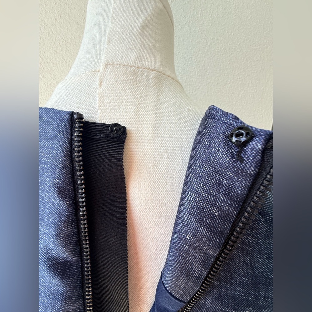 Milly stunning Coco sleeveless sheath dress fabric mimics denim Pockets like new - Picture 6 of 9